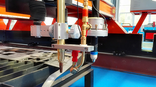 數(shù)控等離子火焰切割機(jī)細(xì)節(jié)圖 數(shù)控等離子火焰切割機(jī)細(xì)節(jié)圖