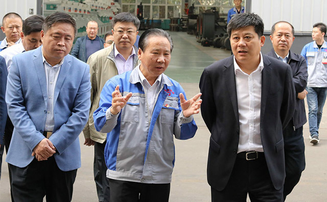 韓偉區(qū)長考察布洛爾公司 韓偉區(qū)長考察布洛爾公司