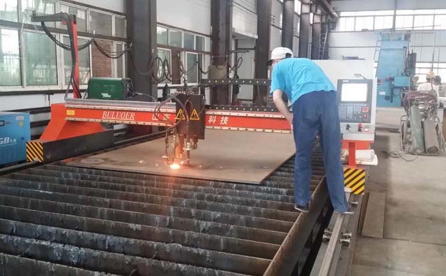 數控等離子切割機切割工件 數控等離子切割機切割工件