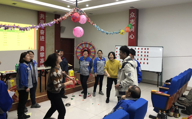 飄來飄去游戲進行中 飄來飄去游戲進行中