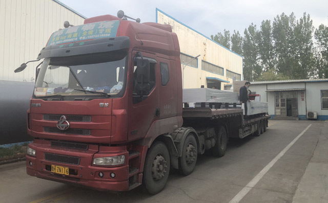 可交換平臺式切割機發往山東青島 可交換平臺式切割機發往山東青島