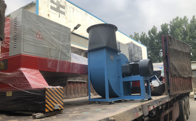 龍門管板一體切割機(jī)發(fā)往河北 龍門管板一體切割機(jī)發(fā)往河北