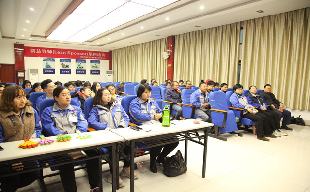 全體員工參與到活動當中 全體員工參與到活動當中