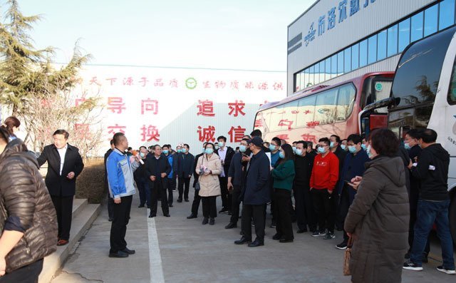 “對(duì)標(biāo)先進(jìn)學(xué)驚艷,觀摩交流促提升”活動(dòng),百?gòu)?qiáng)工業(yè)企業(yè)負(fù)責(zé)人到布洛爾公司視察 “對(duì)標(biāo)先進(jìn)學(xué)驚艷,觀摩交流促提升”活動(dòng),百?gòu)?qiáng)工業(yè)企業(yè)負(fù)責(zé)人到布洛爾公司視察