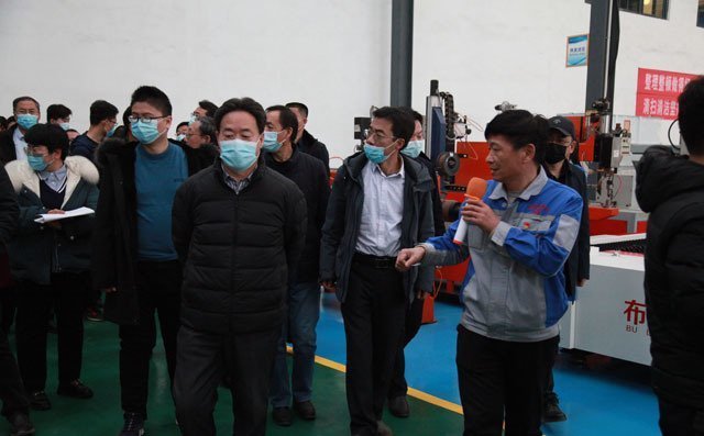 蘇經(jīng)理講解激光切割機(jī)設(shè)備系列 蘇經(jīng)理講解激光切割機(jī)設(shè)備系列