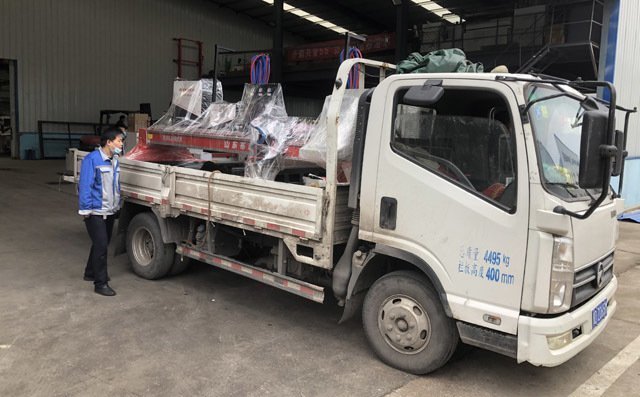 數(shù)控等離子切割機(jī)發(fā)貨 數(shù)控等離子切割機(jī)發(fā)貨